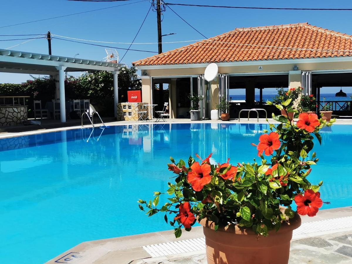 Nafsika Hotel Άγιος Στέφανος Εξωτερικό φωτογραφία