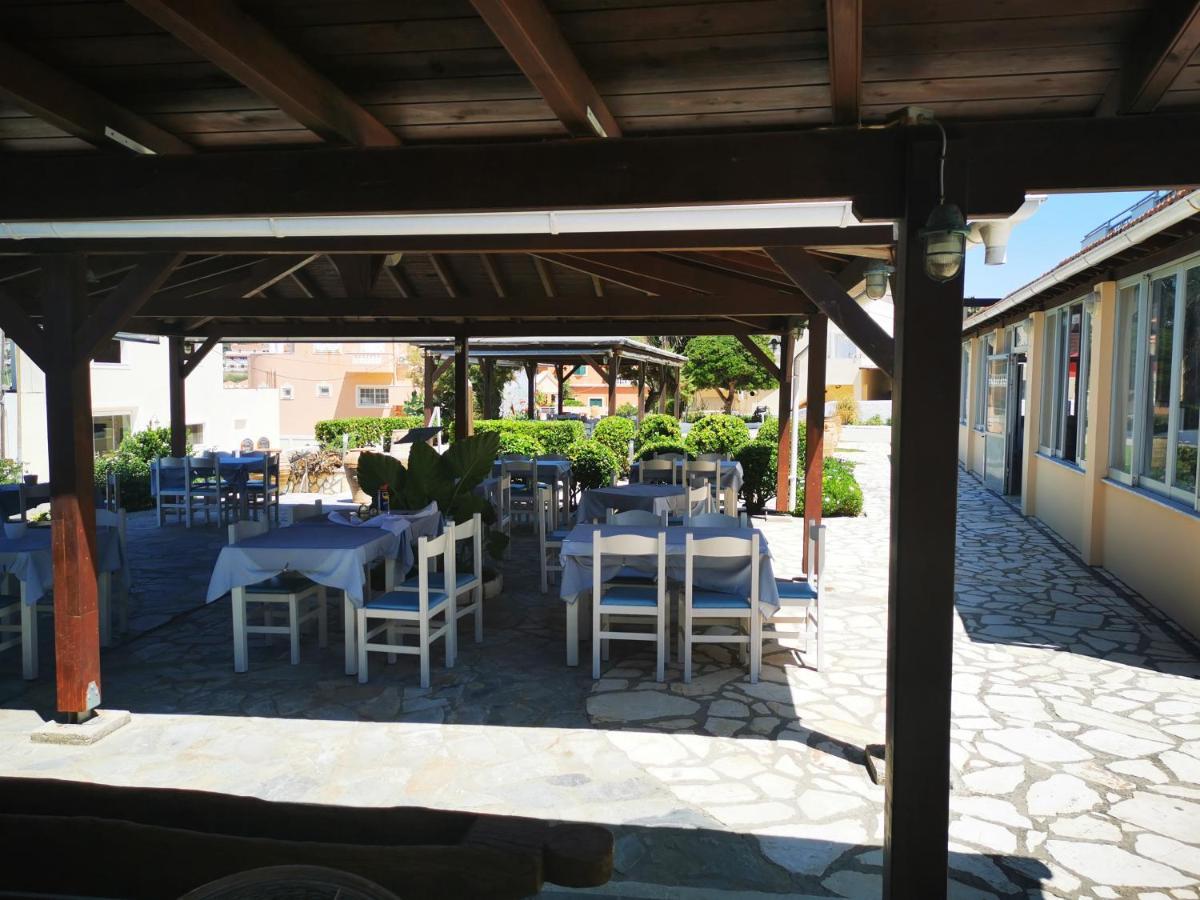 Nafsika Hotel Άγιος Στέφανος Εξωτερικό φωτογραφία